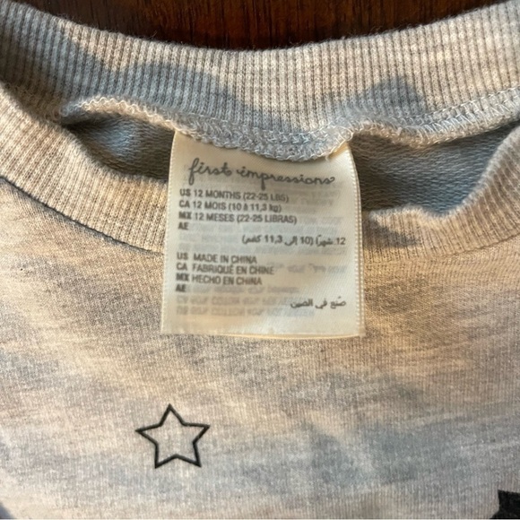 First Impressions | Gray and Black Star Outfit Set | 12 mo - Picture 3 of 6